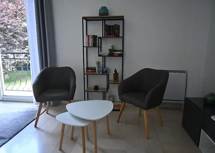 La Ferriere With Swimming Pool *