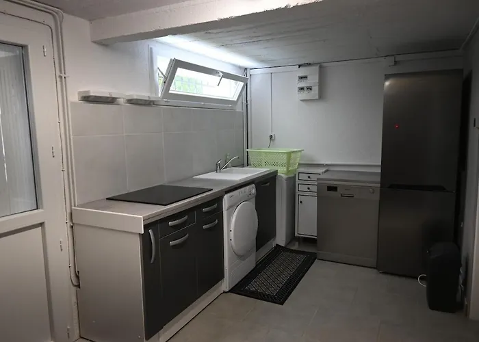 Feriehus La Ferriere With Swimming Pool *