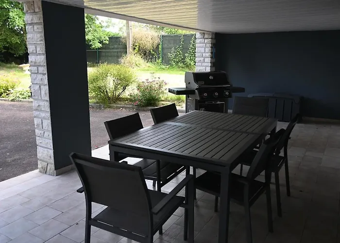 La Ferriere With Swimming Pool